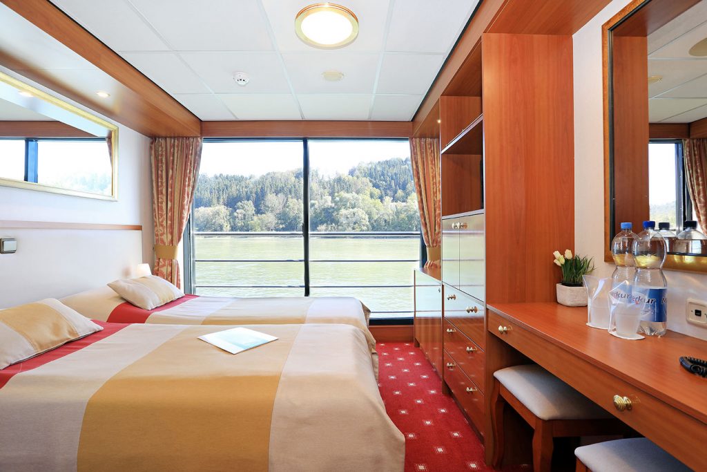 Cabin Upper deck
