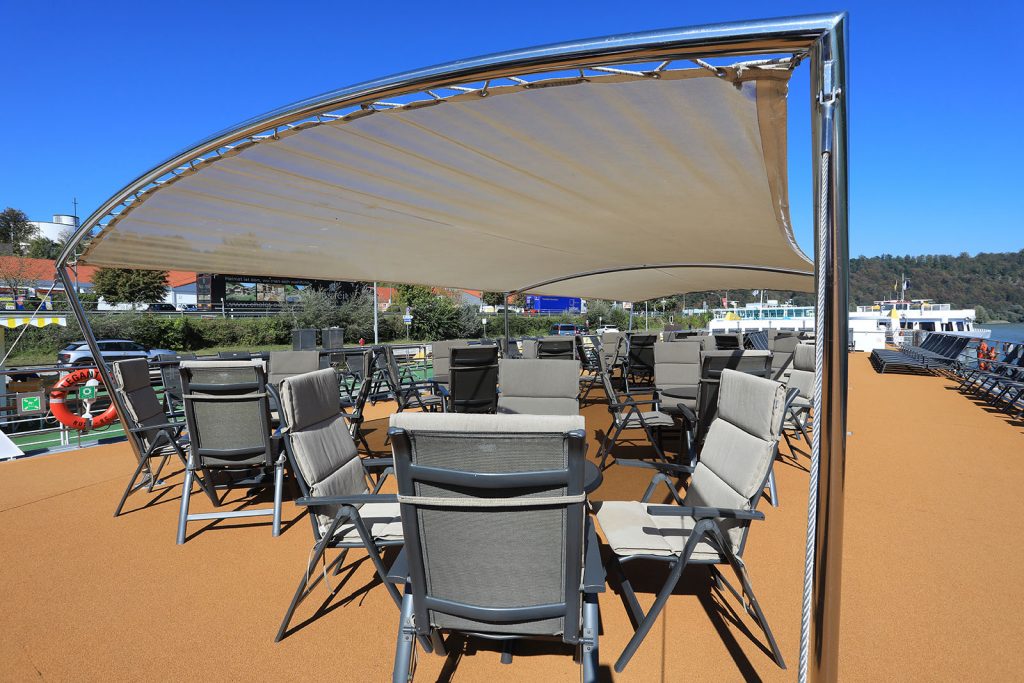 Sun deck